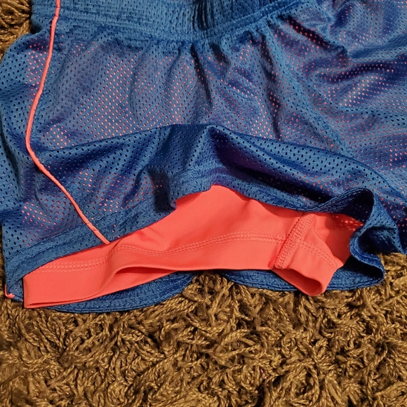 Adidas running shorts - Picture 3 of 4